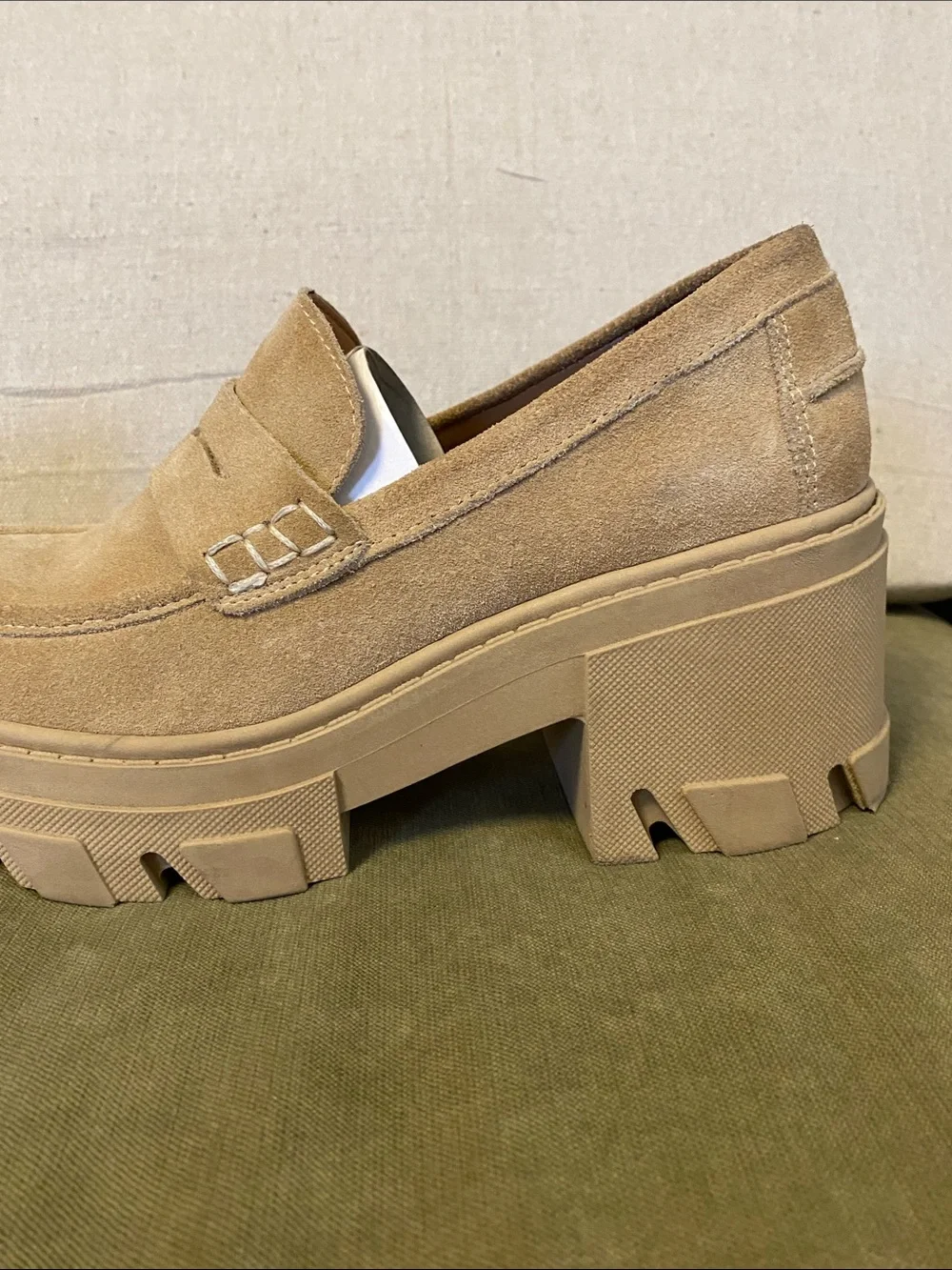 Steve Madden Woman’s Tan Suede Lug Sole Penny Loafers